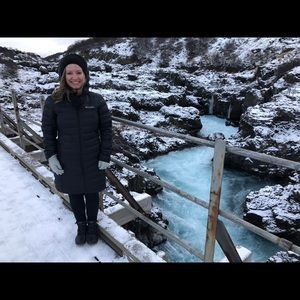 Meet your Posher, Cari